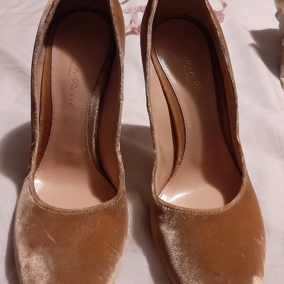 Gianvito Rossi heels - Picture 1 of 7